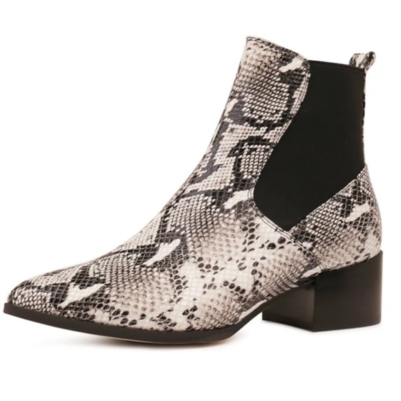 Mollini Darius black white python ankle boot bootie western snakeskin Chelsea - Picture 8 of 17